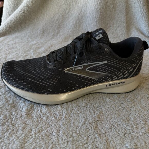 Brooks Levitate 5 Sneakers Mens 12 M (D) Black Running Shoes Athletic
